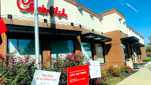 Fast Food Restaurant «Chick-fil-A», reviews and photos, 211 Eagleview Blvd, Exton, PA 19341, USA