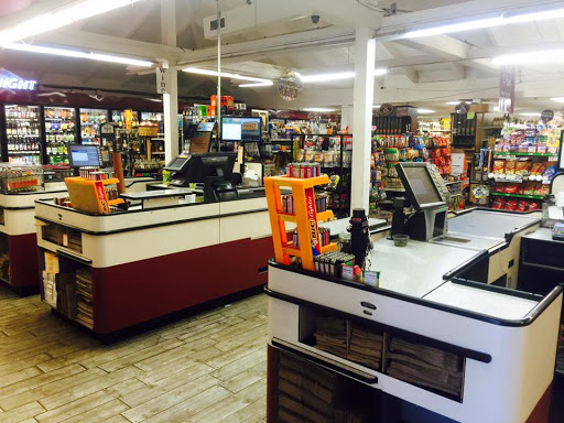 Grocery Store «Redwood Valley Market», reviews and photos, 999 E School Way, Redwood Valley, CA 95470, USA