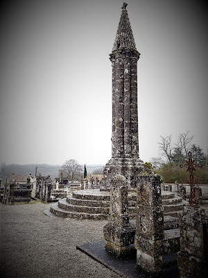 Lanterne des morts (Cellefrouin) à Cellefrouin