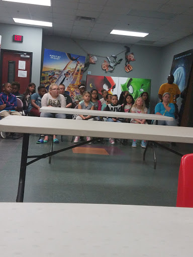 Shopping Mall «Mounds Mall», reviews and photos, 2109 S Scatterfield Rd, Anderson, IN 46016, USA