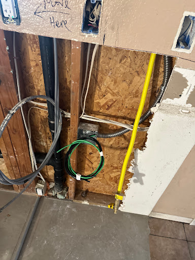 TNT Electric image