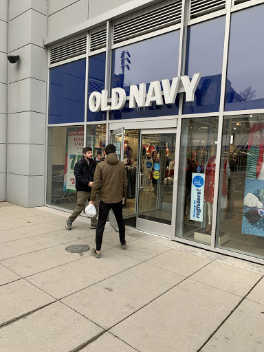 Shopping Mall «The Shops at Roosevelt Collection», reviews and photos, 150 W Roosevelt Rd, Chicago, IL 60605, USA