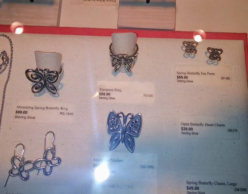 Jewelry Store «James Avery Jewelry», reviews and photos, 8687 N Central Expy #635, Dallas, TX 75225, USA