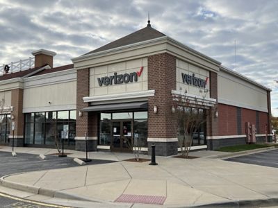 Cell Phone Store «Verizon», reviews and photos, 15617 WC Commons Way, Midlothian, VA 23113, USA