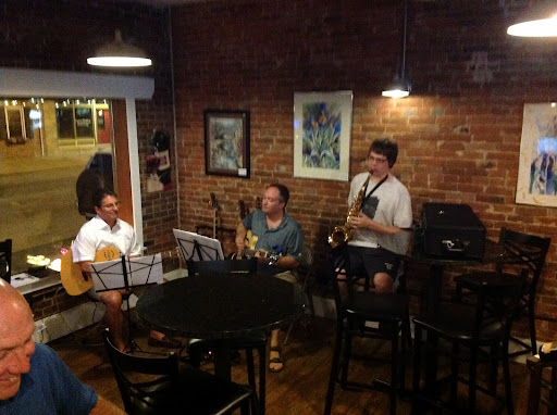 Wine Bar «Chateau La Vin», reviews and photos, 119 S Main St, Columbia, IL 62236, USA