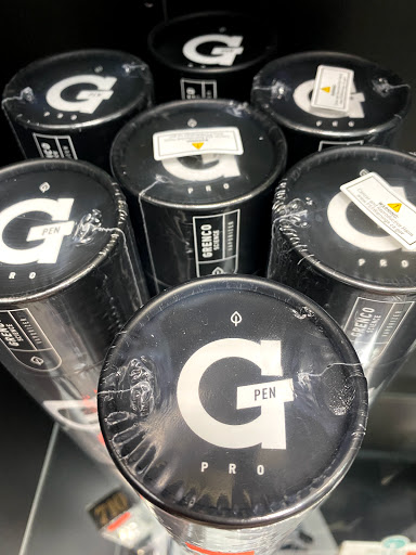 Tobacco Shop «Pipe Dreams Smoke Shop», reviews and photos, 13971 N Cleveland Ave #13, North Fort Myers, FL 33903, USA