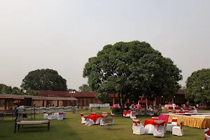 Lal Quila Garden image