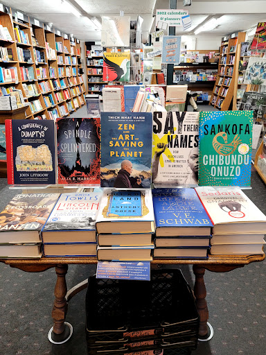 Book Store «Grass Roots Books & Music», reviews and photos, 227 SW 2nd St, Corvallis, OR 97333, USA