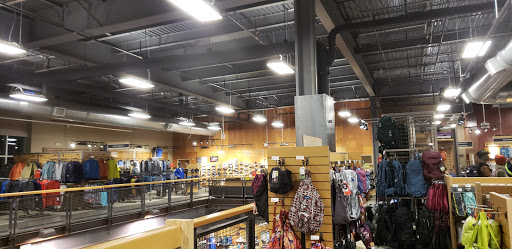 Camping Store «REI», reviews and photos, 22 Chapel View Blvd, Cranston, RI 02920, USA