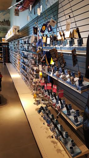 Sporting Goods Store «Bass Pro Shops», reviews and photos, 10000 Bass Pro Blvd, Rossford, OH 43460, USA