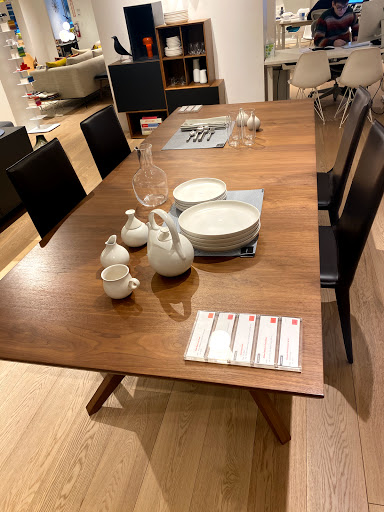 Furniture Store «Design Within Reach», reviews and photos, 1918 1st Ave, Seattle, WA 98101, USA