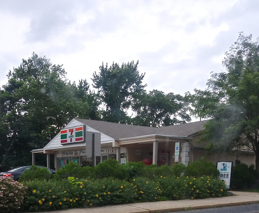 Convenience Store «7-Eleven», reviews and photos, 171 Buckelew Ave, Jamesburg, NJ 08831, USA