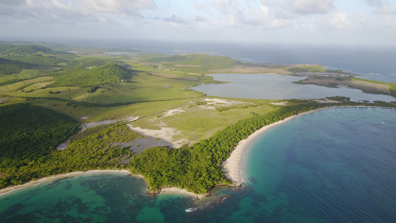 Plage des Salines'in fotoğrafı doğal alan içinde bulunmaktadır