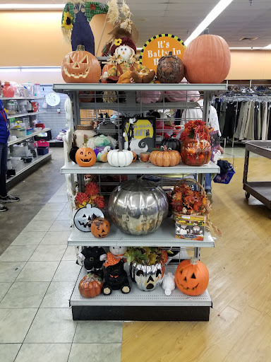 Thrift Store «Goodwill Donation Xpress», reviews and photos, 7800 South US Highway 17/92 #164, Casselberry, FL 32730, USA