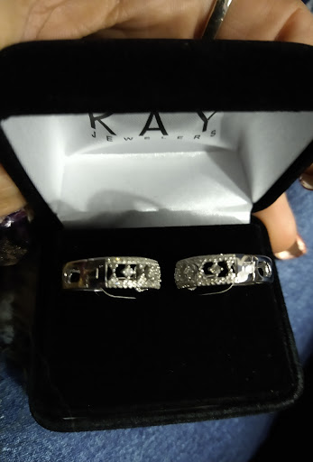 Jewelry Store «Kay Jewelers», reviews and photos, 3415 Steelyard Dr, Cleveland, OH 44109, USA