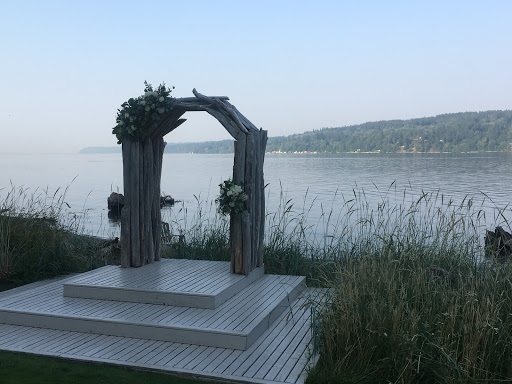 Wedding Venue «The Edgewater House», reviews and photos, 11967 Luna Vista Ave SE, Olalla, WA 98359, USA