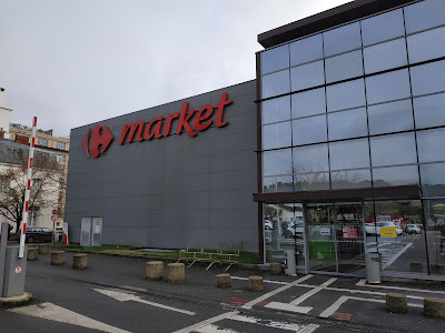 Carrefour Drive Avon à Avon