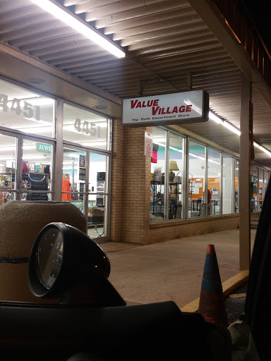 Thrift Store «Value Village Thrift Store», reviews and photos, 4451 Central Ave, Charlotte, NC 28205, USA