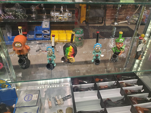 Tobacco Shop «Amsterdam Smoke and Vape Store», reviews and photos, 315 Pine Ave, Long Beach, CA 90802, USA