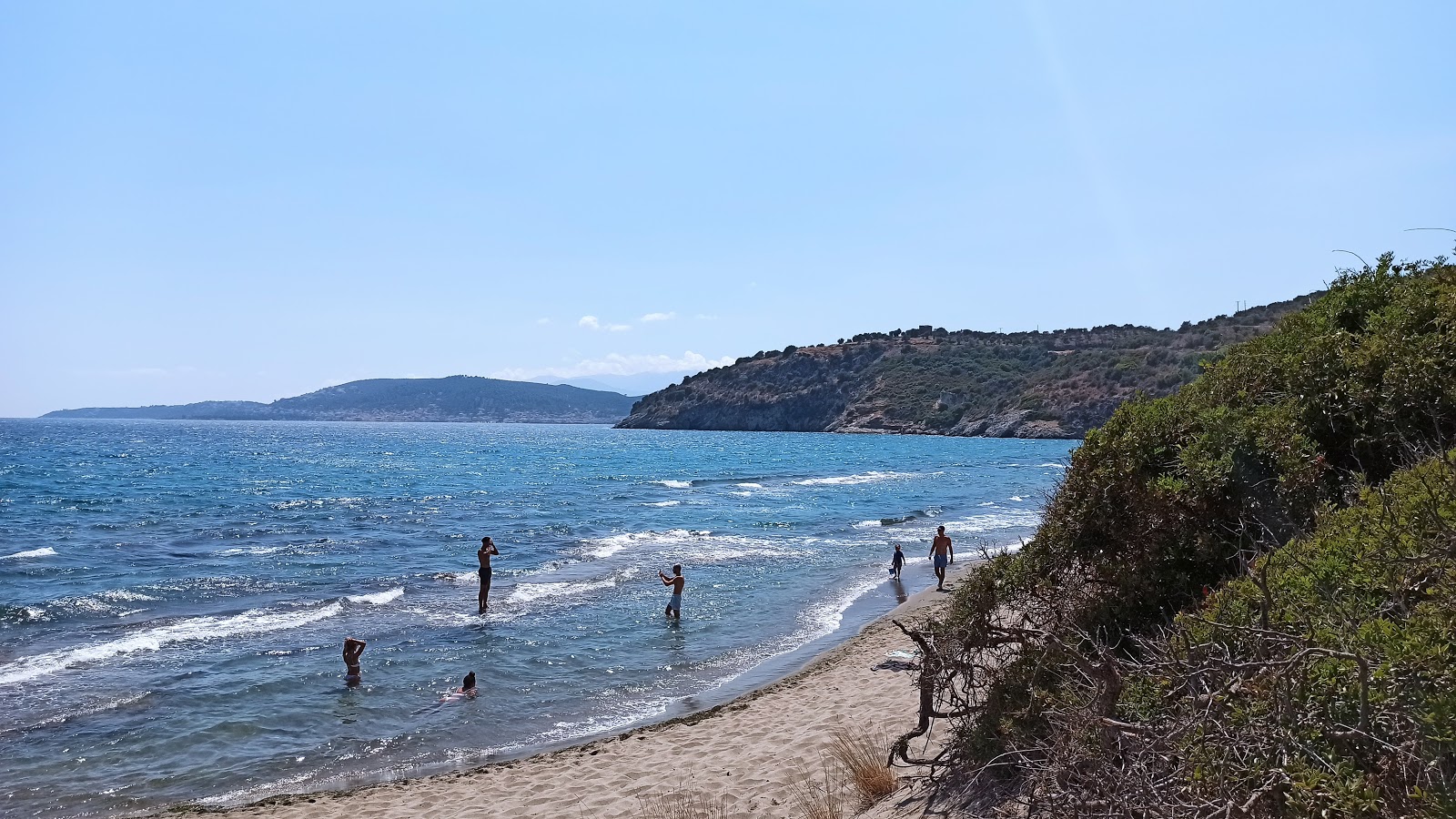 Foto von Glyfada beach - beliebter Ort unter Entspannungskennern