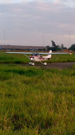 Escuela de Aviación SA