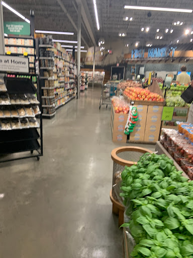 Grocery Store «Whole Foods Market», reviews and photos, 5014 Poplar Ave, Memphis, TN 38117, USA