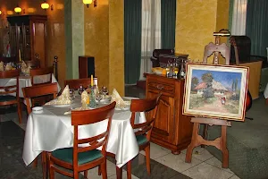 Restaurant Budapesta image