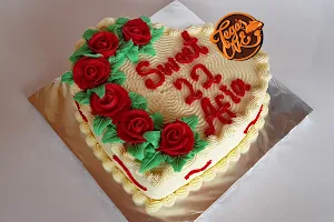 Tega's Cake image