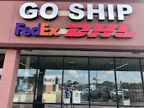 UPS Authorized Shipping Outlet - Photo 2 - Car repair in Houston, TX, Pasadena