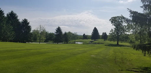 Golf Course «Piney Apple Golf Course», reviews and photos, 165 Slatersville Rd, Biglerville, PA 17307, USA
