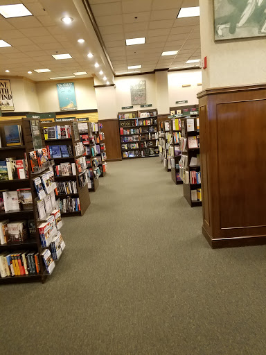 Book Store «Barnes & Noble», reviews and photos, 567 N Stephanie St, Henderson, NV 89014, USA