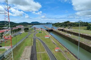 Esclusa Miraflores Canal De Panama image