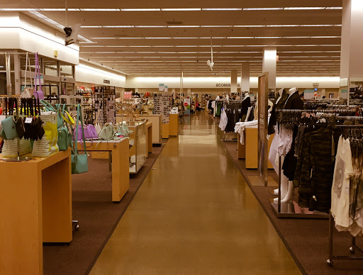 Department Store «Nordstrom Rack Tanasbourne Town Center», reviews and photos, 18100 NW Evergreen Pkwy, Beaverton, OR 97006, USA