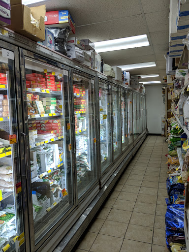 Grocery Store «Shital Grocery & Video», reviews and photos, 759 W Dundee Rd, Wheeling, IL 60090, USA