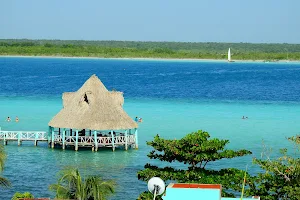 Bacalar Lagoon image