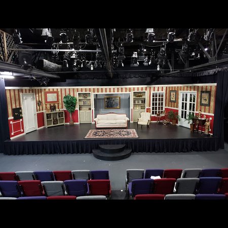 Performing Arts Theater «Barn Lot Theatre», reviews and photos, 207 S Main St, Edmonton, KY 42129, USA