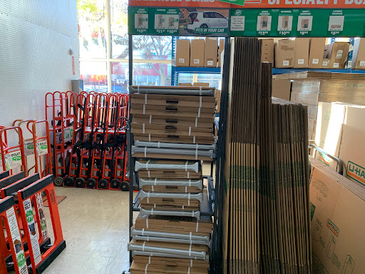 Truck Rental Agency «U-Haul Moving & Storage at The Alameda», reviews and photos, 1027 The Alameda, San Jose, CA 95126, USA