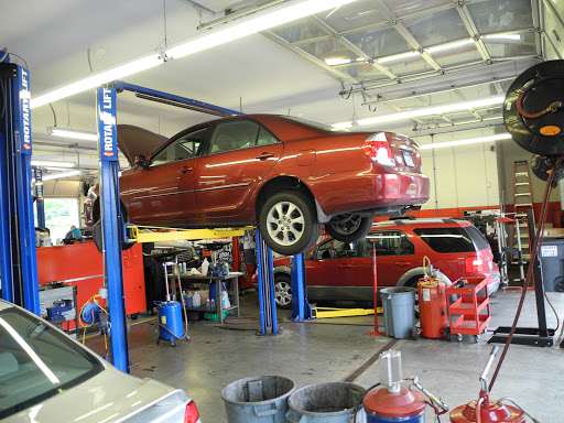 Auto Repair Shop «AAA Northway Car Care & Travel Center», reviews and photos, 1647 U.S. 9, Clifton Park, NY 12065, USA