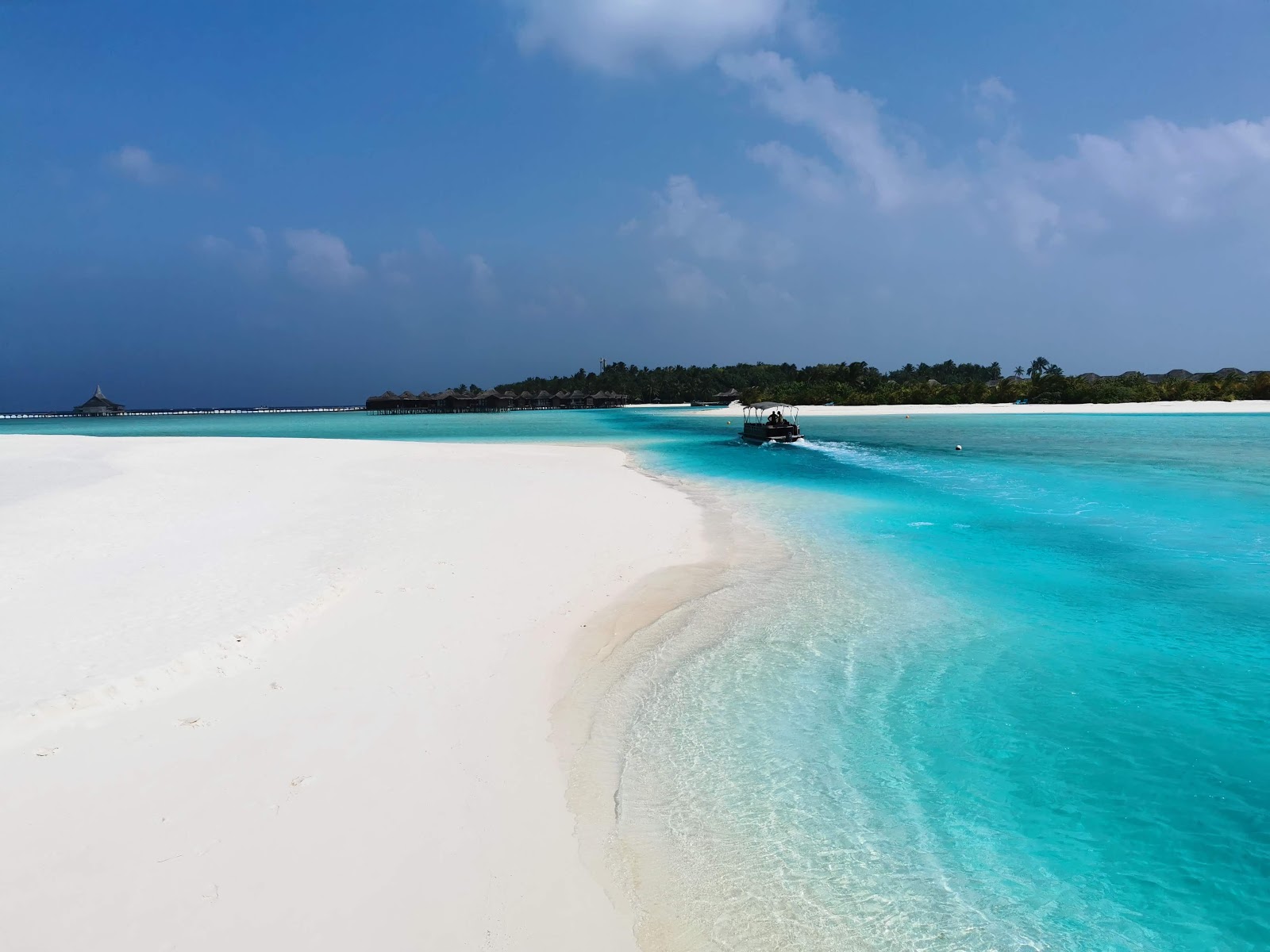 Photo de Anantara Resort Beach zone de l'hôtel