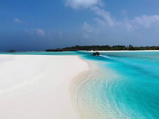 Anantara Resort Beach