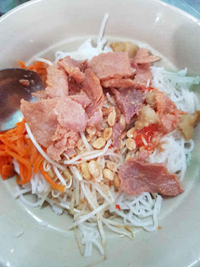 Phượng - Bún bò xào