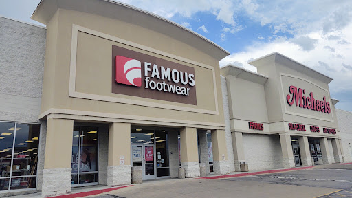Shoe Store «Famous Footwear», reviews and photos, 420 500 W, Bountiful, UT 84010, USA
