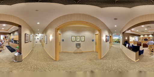 Lexus Dealer «Performance Lexus RiverCenter», reviews and photos, 633 W 3rd St, Covington, KY 41011, USA