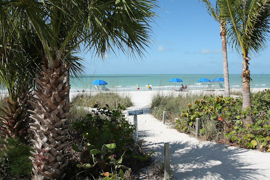 Sanibel beach