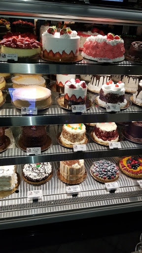 Shopping Mall «Lake Success Shopping Center», reviews and photos, 1526 Union Tpke, New Hyde Park, NY 11040, USA