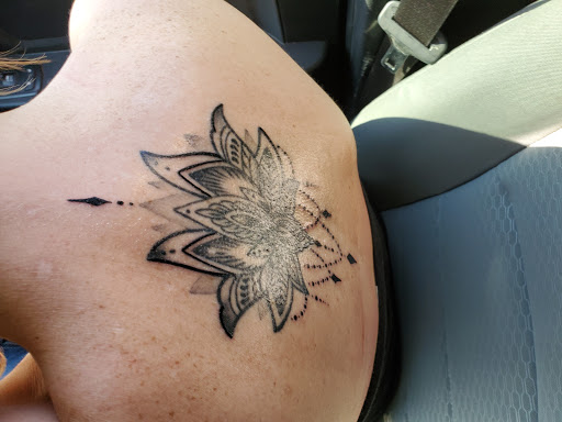 Tattoo Shop «Boss Frog Tattoos», reviews and photos, 4023 W University Dr, McKinney, TX 75071, USA