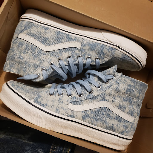 Shoe Store «Vans», reviews and photos, 13000 Folsom Blvd #403, Folsom, CA 95630, USA