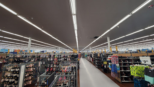 Department Store «Walmart Supercenter», reviews and photos, 33 Sherwood Dr, Tilton, NH 03276, USA