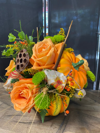 Florist «BloomTown Florist», reviews and photos, 218 W Bay Dr, Largo, FL 33770, USA