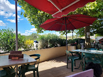 Atmosphère du Restaurant le Camargue à Saint-Martin-d'Ardèche - n°1